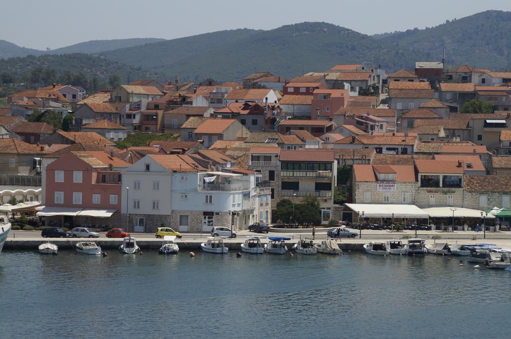 Hotel Posejdon Vela Luka Exterior foto